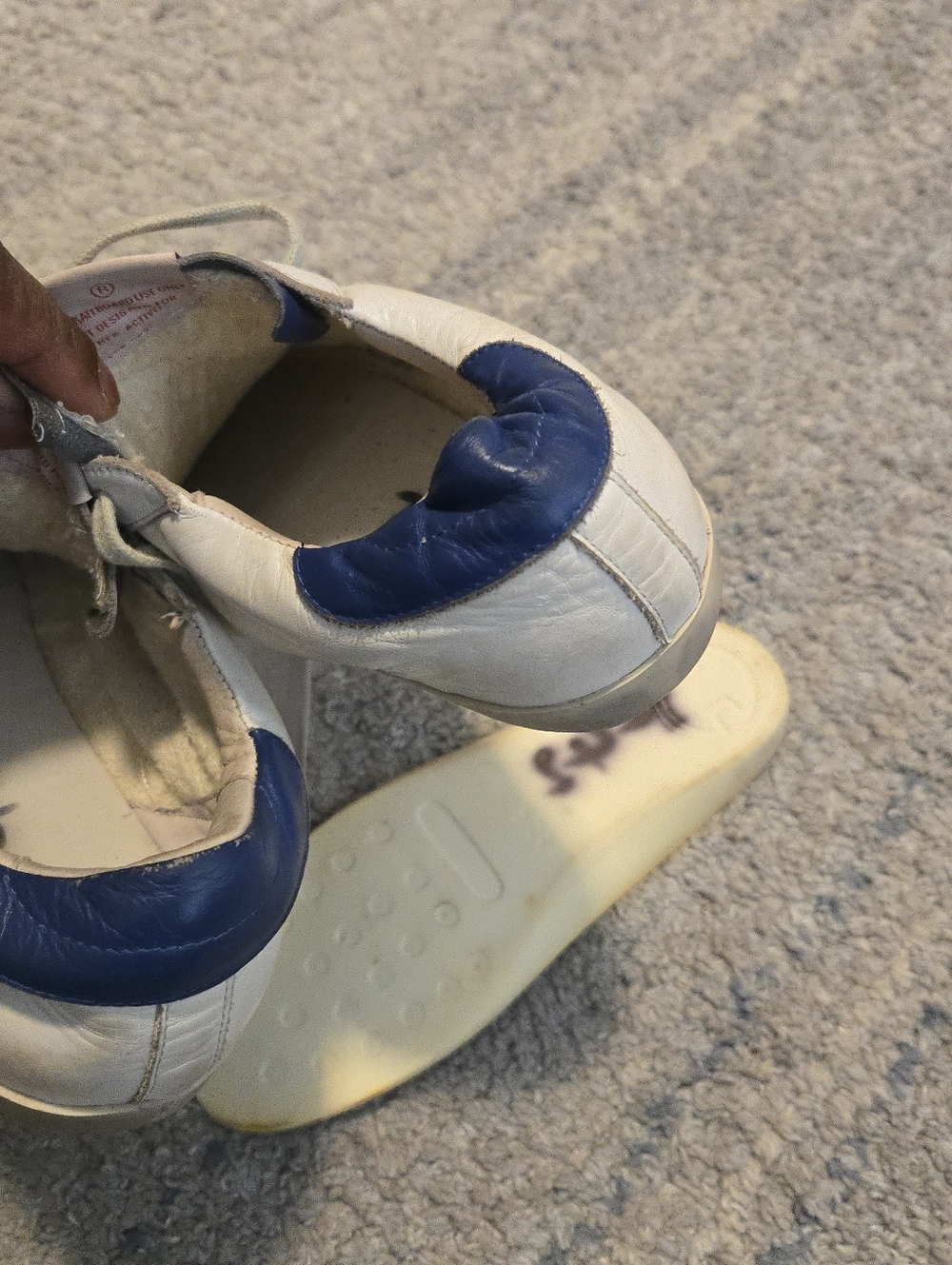 Golden Goose Super-Star Sneakers White Leather Red Star Blue Heel Tab EU 42.5 - Picture 14 of 15